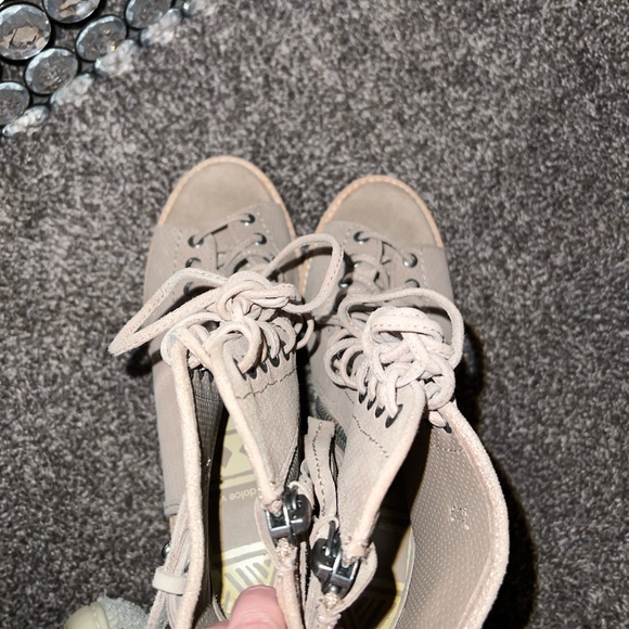 Lace up open toe booties - Picture 3 of 6